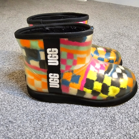 UGG Other - Ugg Classic Clear Mini Check Kids Size 3